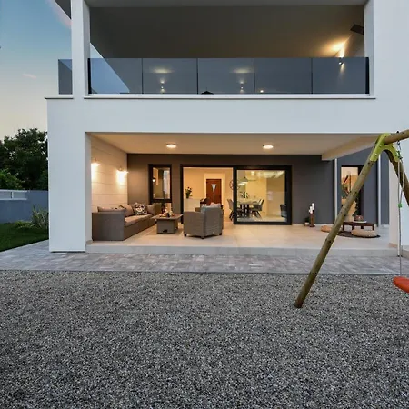 Roko Villa